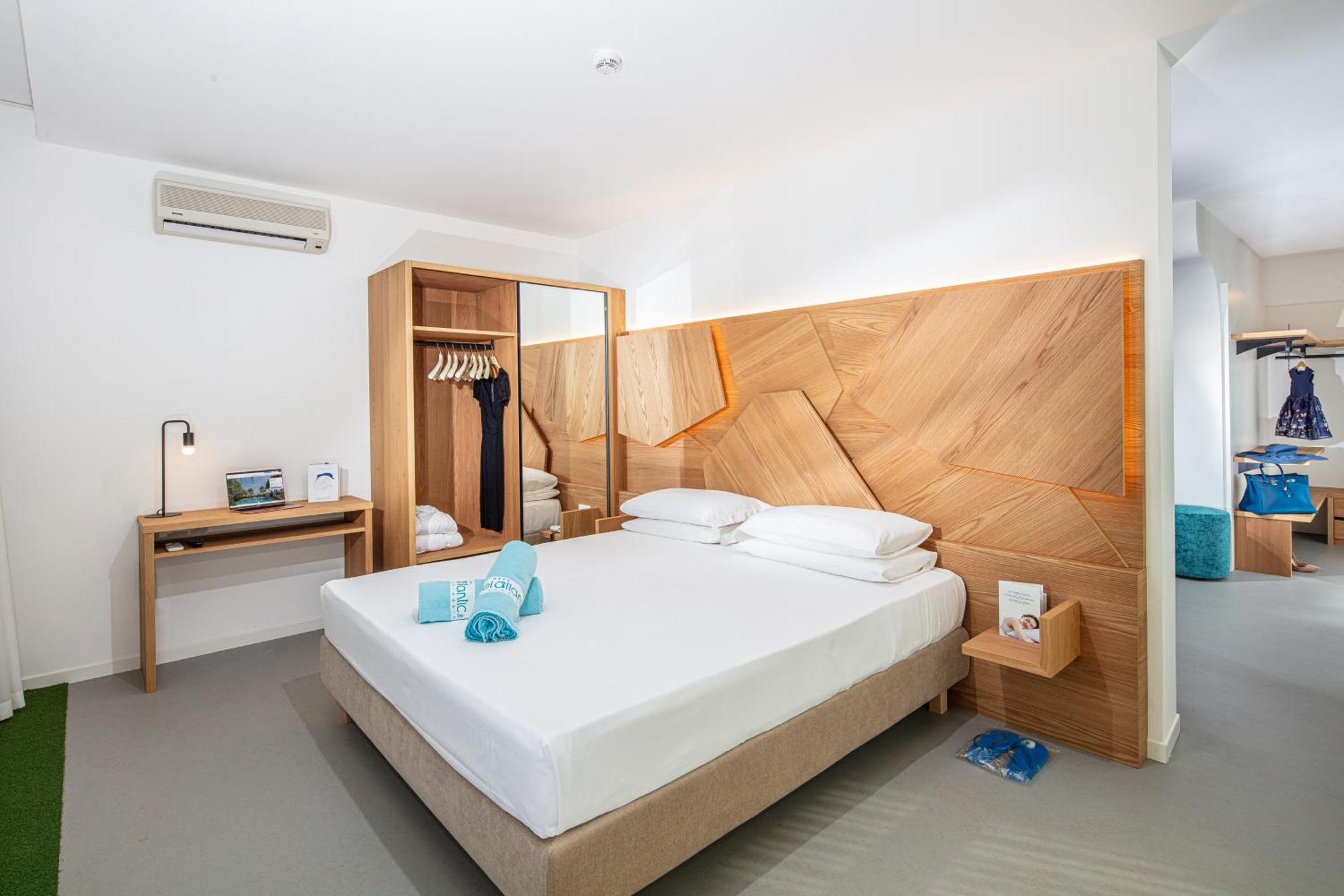 Hotel Atlantic Lignano Sabbiadoro Extérieur photo
