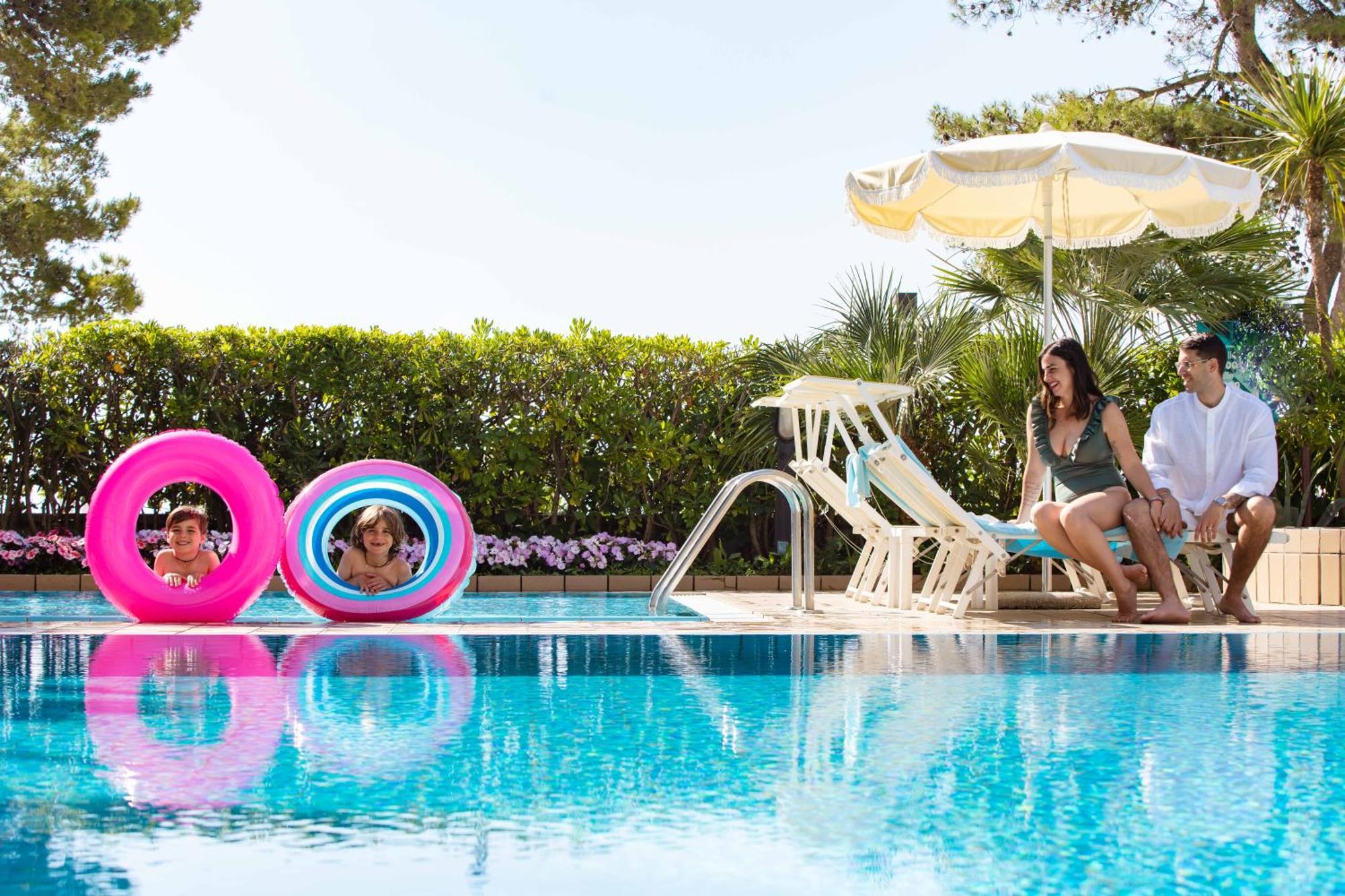 Hotel Atlantic Lignano Sabbiadoro Extérieur photo